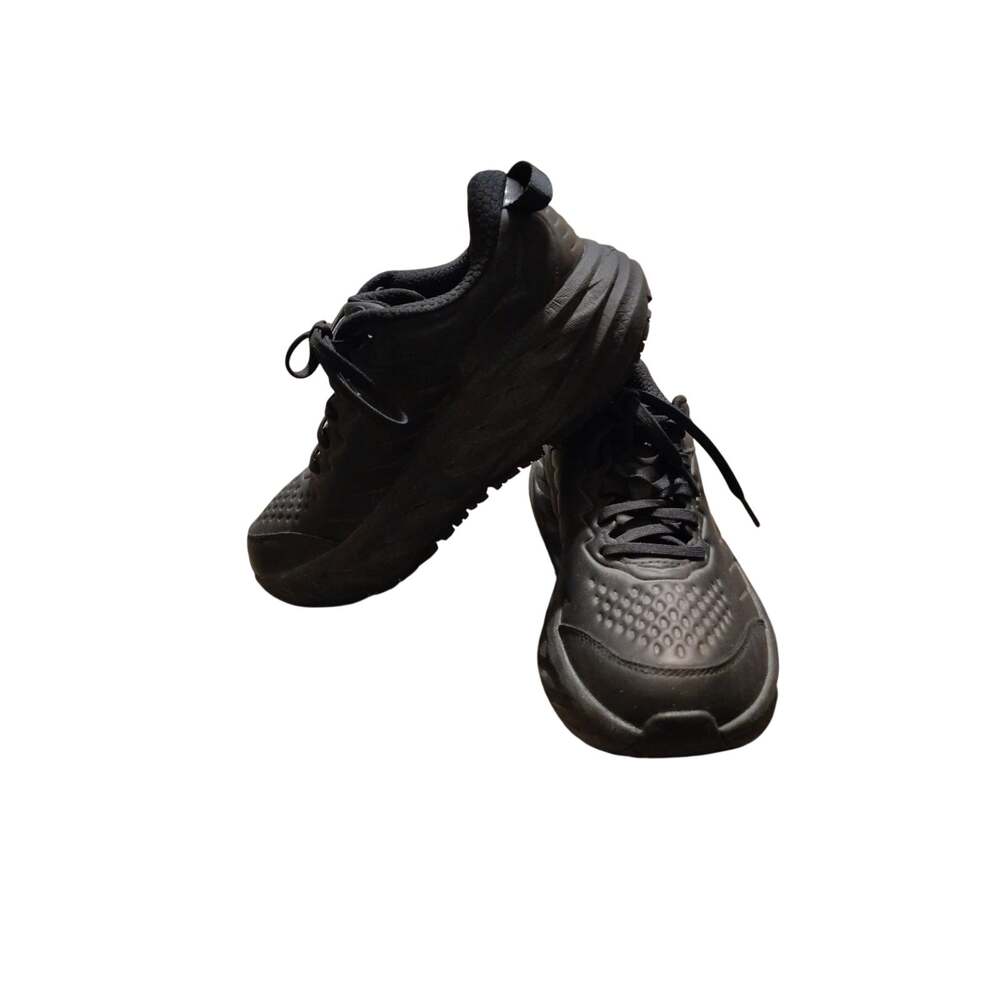 Black Hoka maximum cushion size 7.5